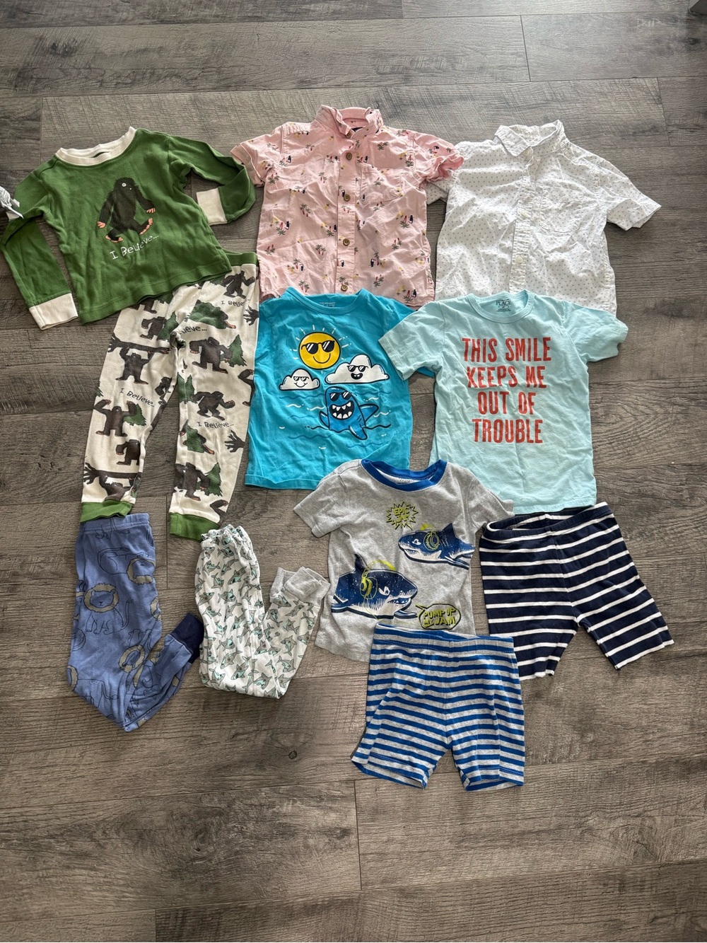 Kids graphic t-shirts and shorts bundle 4t